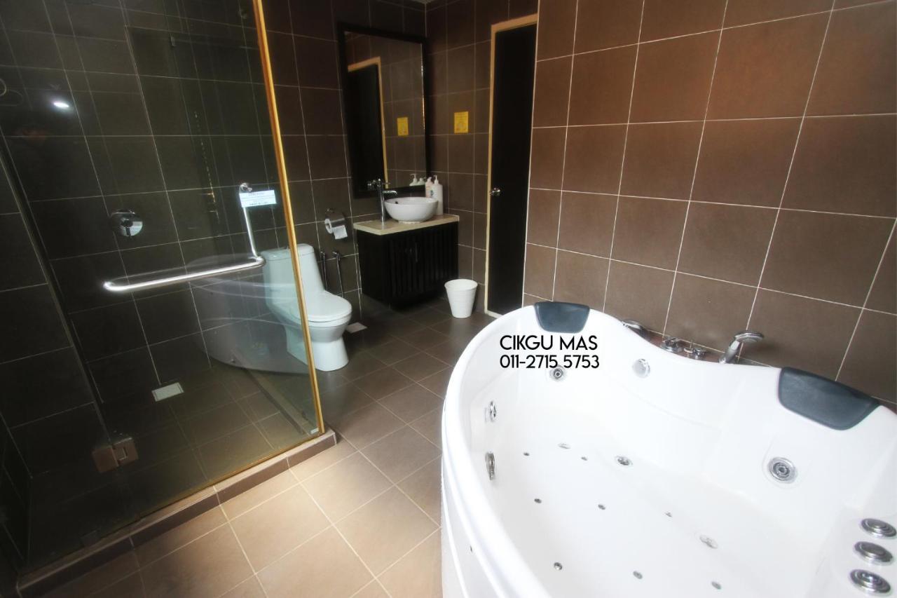 Gold Coast Morib By 369 Stay Kampong Tanjong Pechah Exterior foto